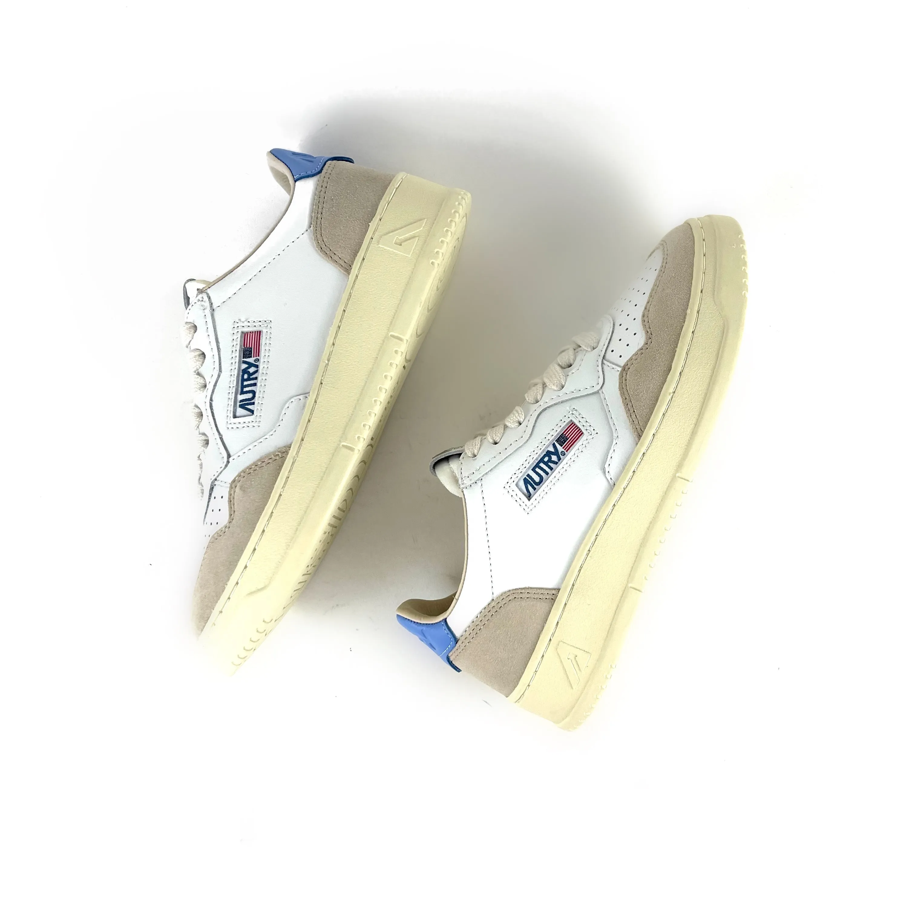 Autry - Medalist Low AULW LS55 (White/Azure/Suede Beige)