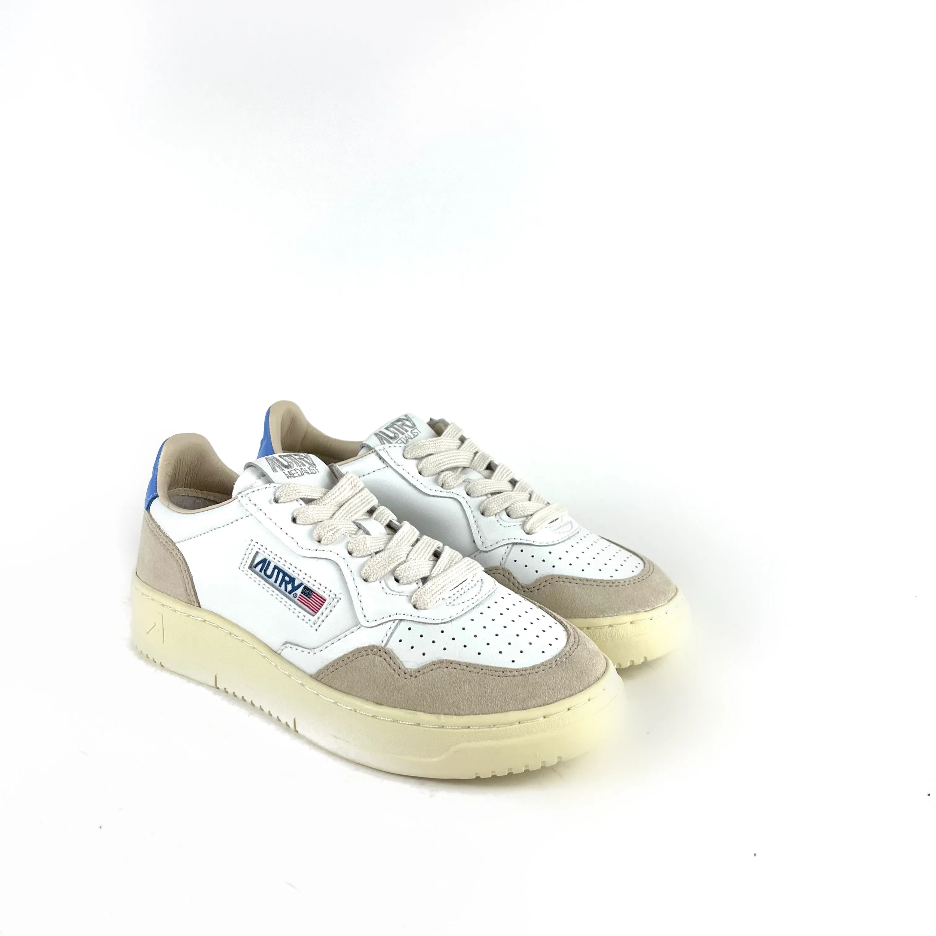 Autry - Medalist Low AULW LS55 (White/Azure/Suede Beige)
