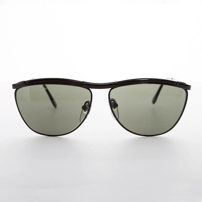 Elegant Sunglass with Rare Brow Bar Design - Fletcher