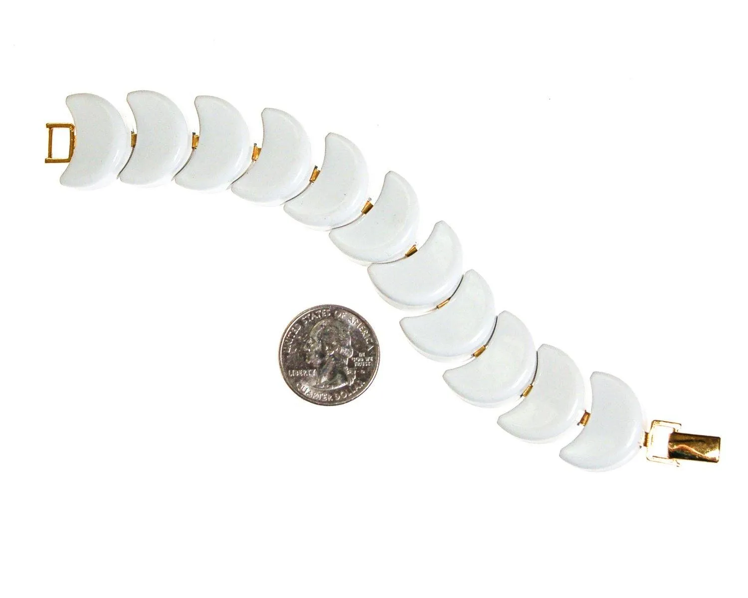 Napier White Chain Link Bracelet, White Enamel, Scalloped Link, Mid Century Modern, Gold Tone, Designer Vintage Jewelry
