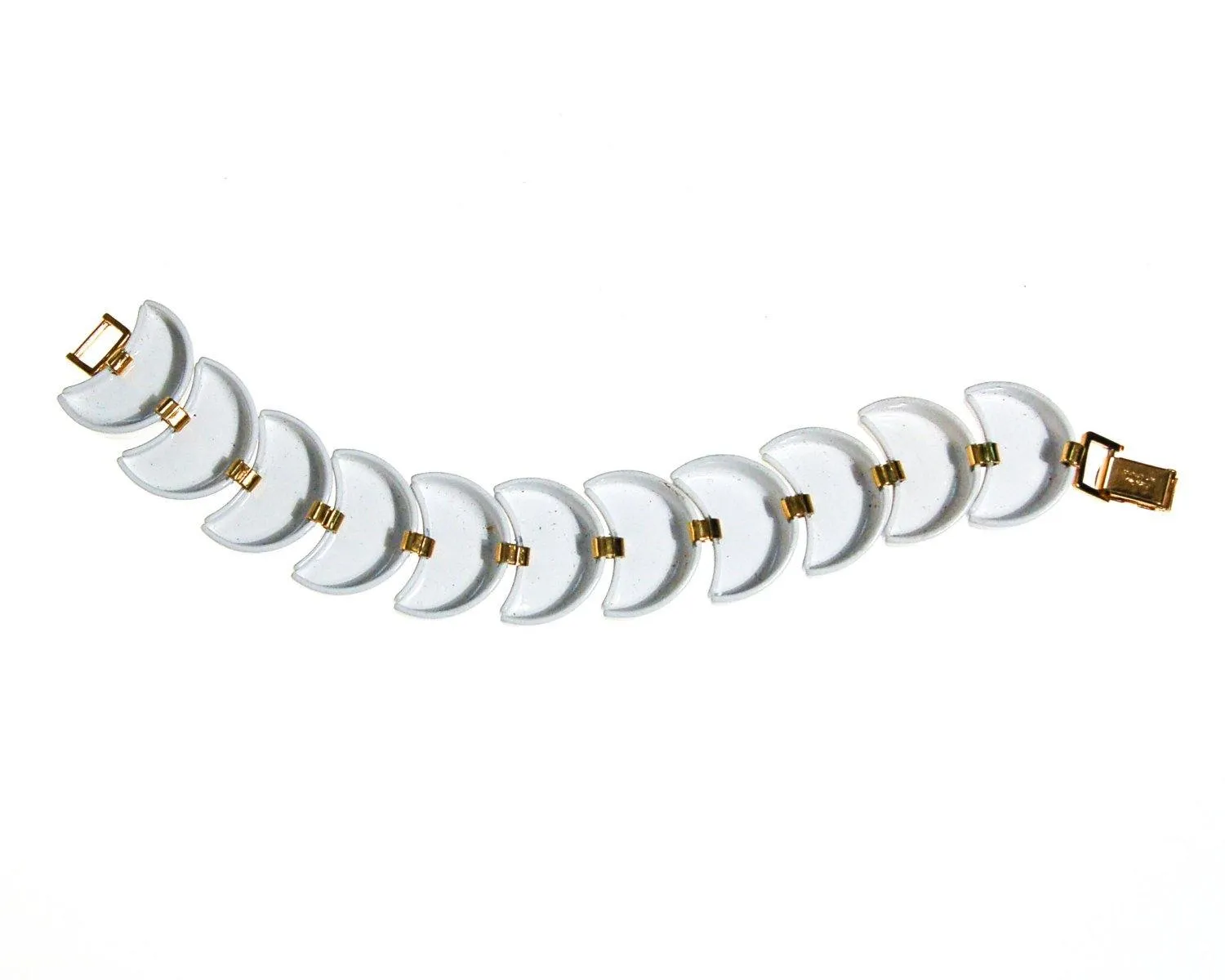 Napier White Chain Link Bracelet, White Enamel, Scalloped Link, Mid Century Modern, Gold Tone, Designer Vintage Jewelry