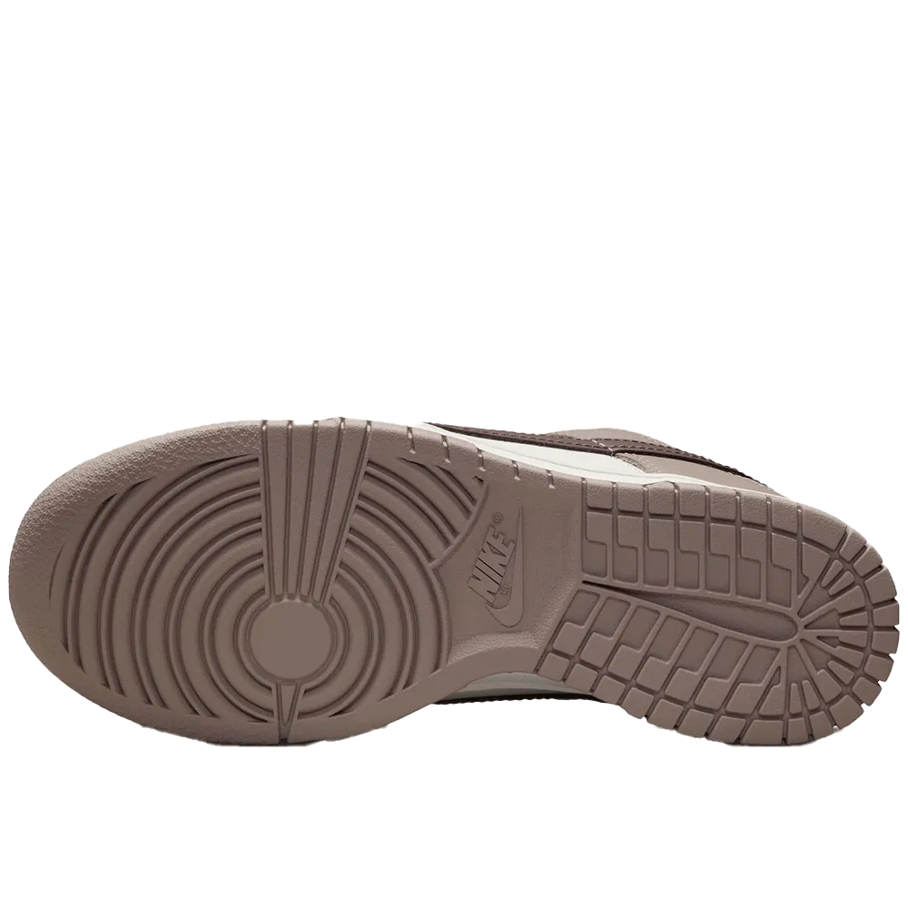 Nike Dunk Low Women's Shoe