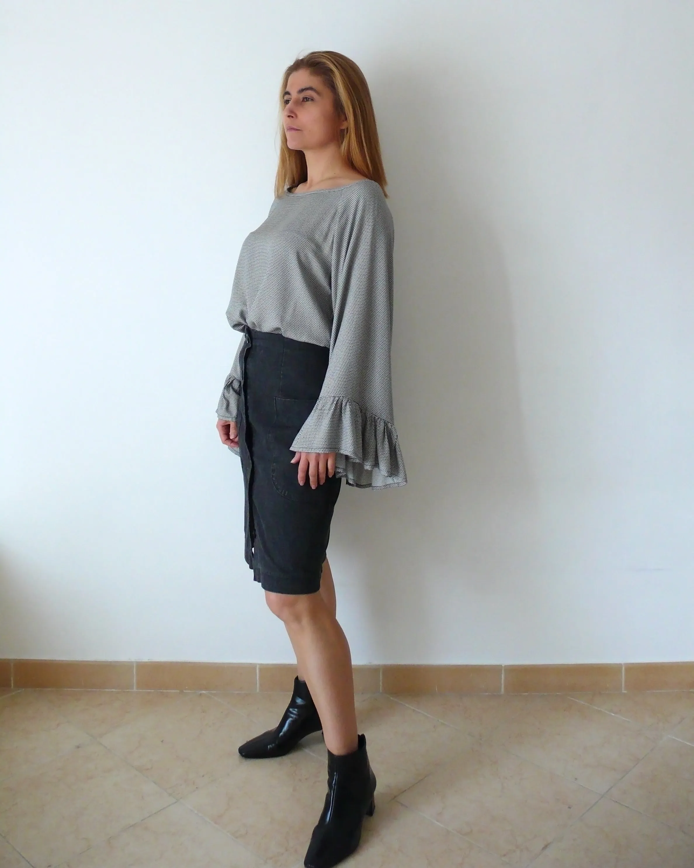 Ruffled Blouse Sewing Pattern N.82
