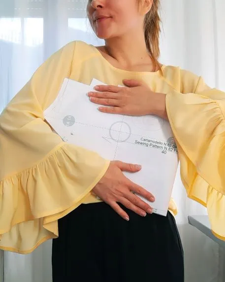 Ruffled Blouse Sewing Pattern N.82