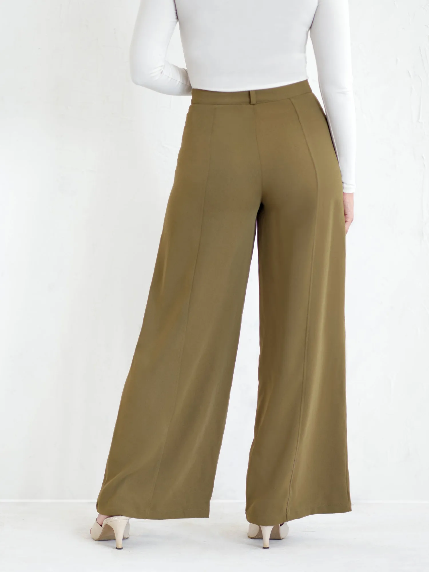 Seam Detailed High Waisted Pant