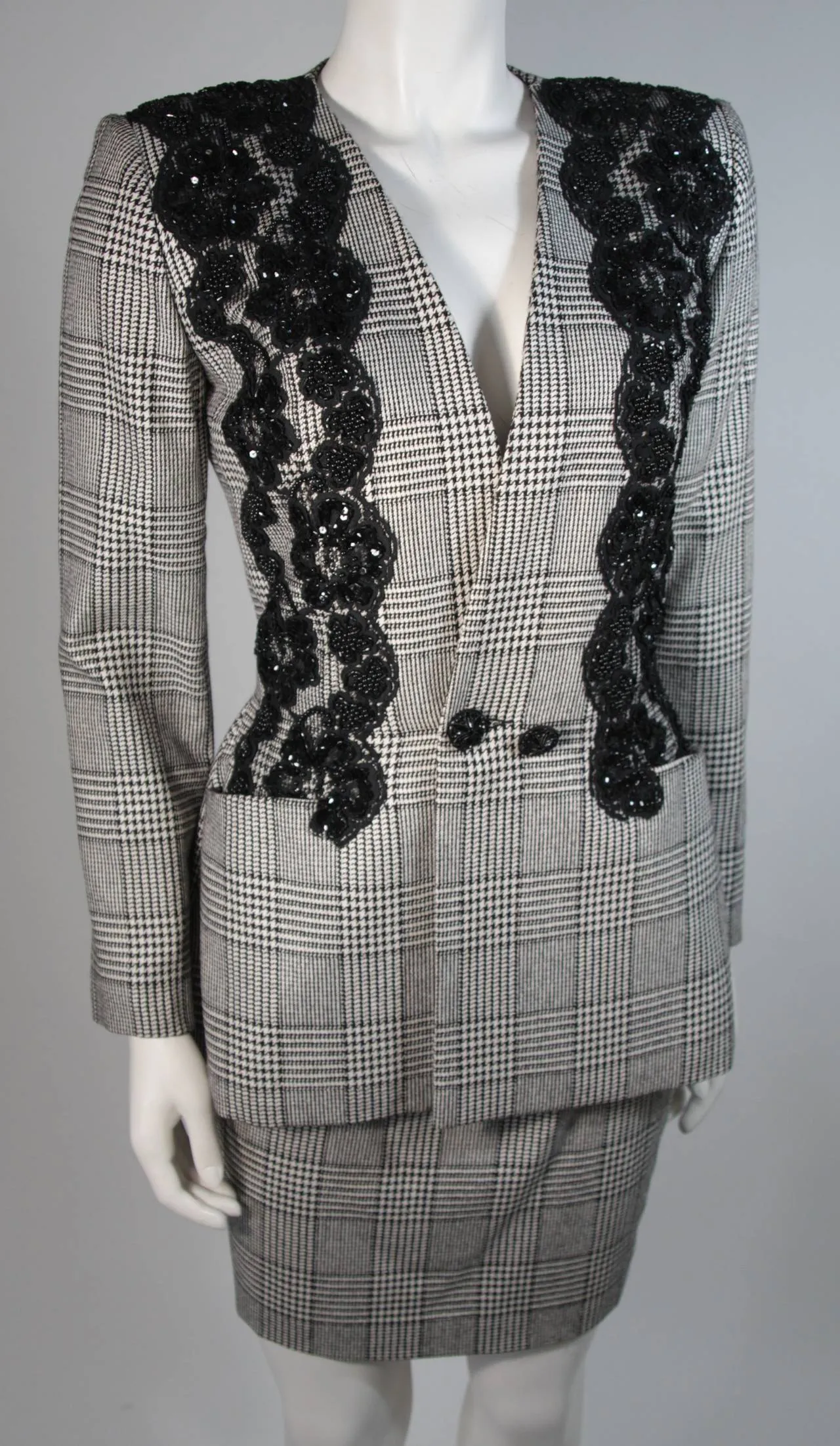 VICKY TIEL Black & White Plaid Skirt Suit with Lace Size 40