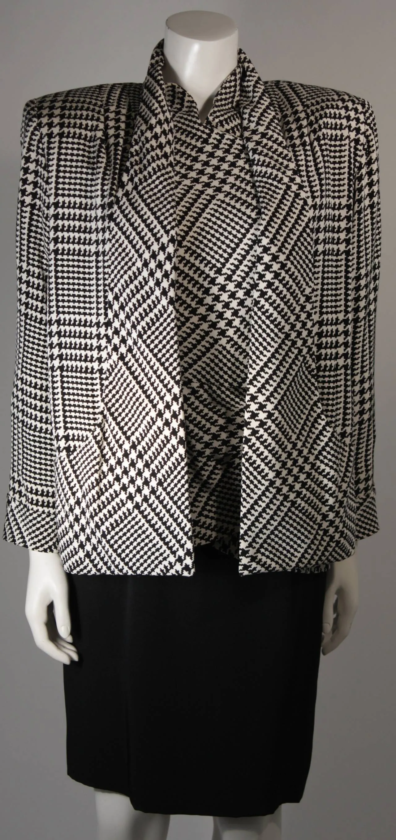 VICKY TIEL Houndstooth Cocktail Dress & Jacket Size Small