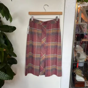 Vintage 60s 70s high waisted Plaid midi skirt // 27" waist. (HT2393)
