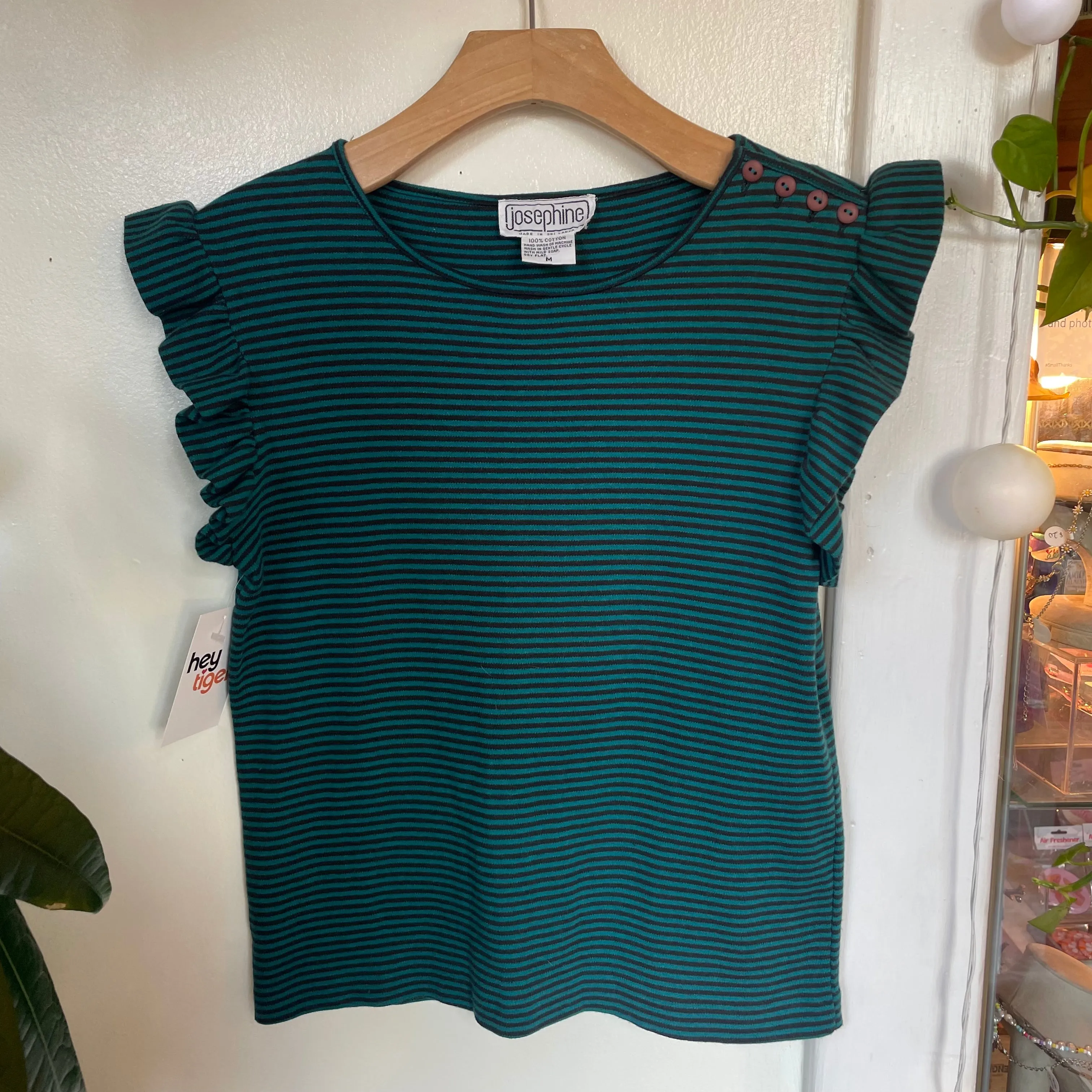 Vintage 70s/80s Josephine striped ruffle cap sleeve top // size medium // (ht2432)