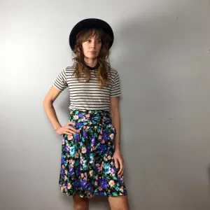 Vintage 80s 90s ultra high rise floral culottes shorts // Size Large