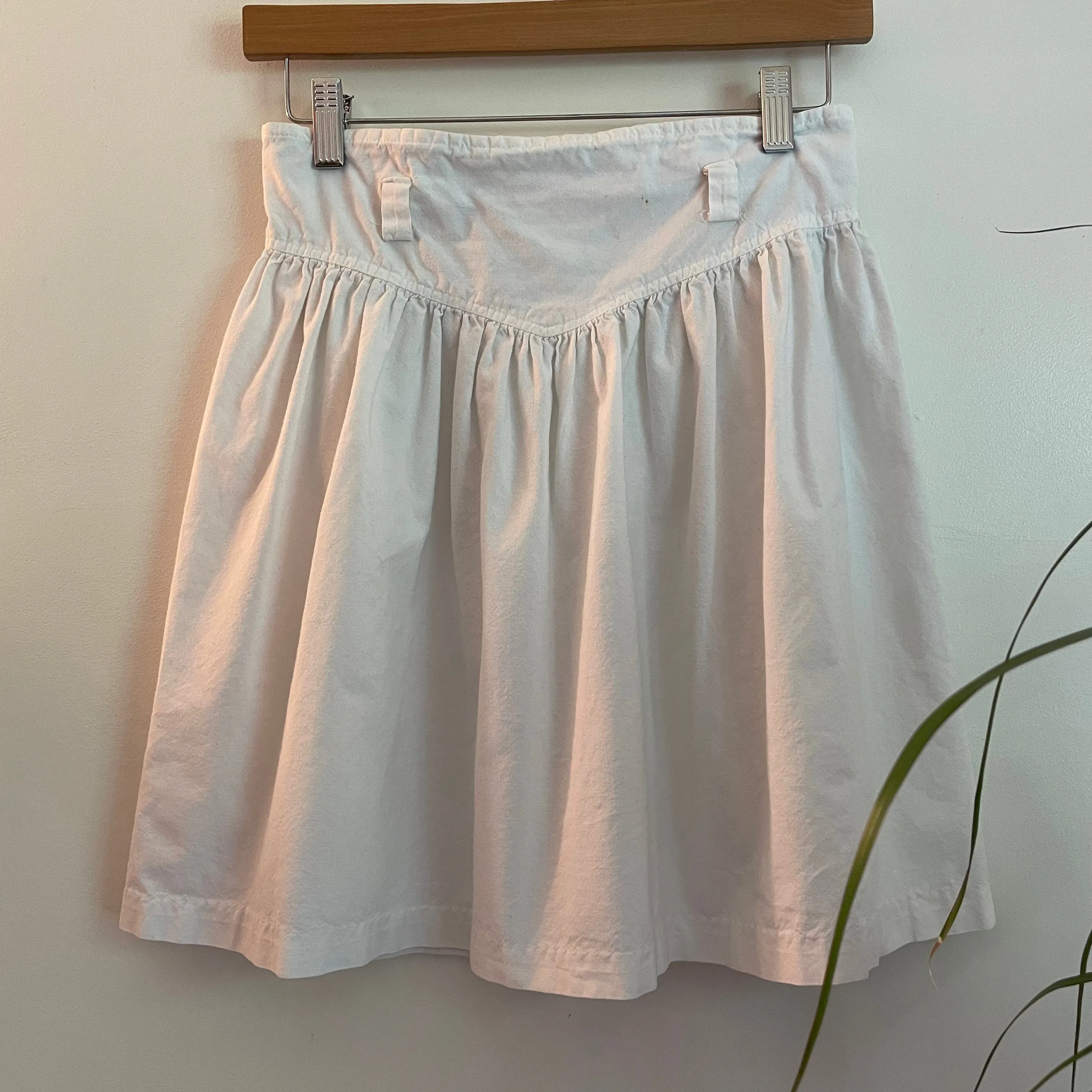 Vintage 80s Marilyn Togs High Waisted pleated skirt // 26 inch waist (HT2256)