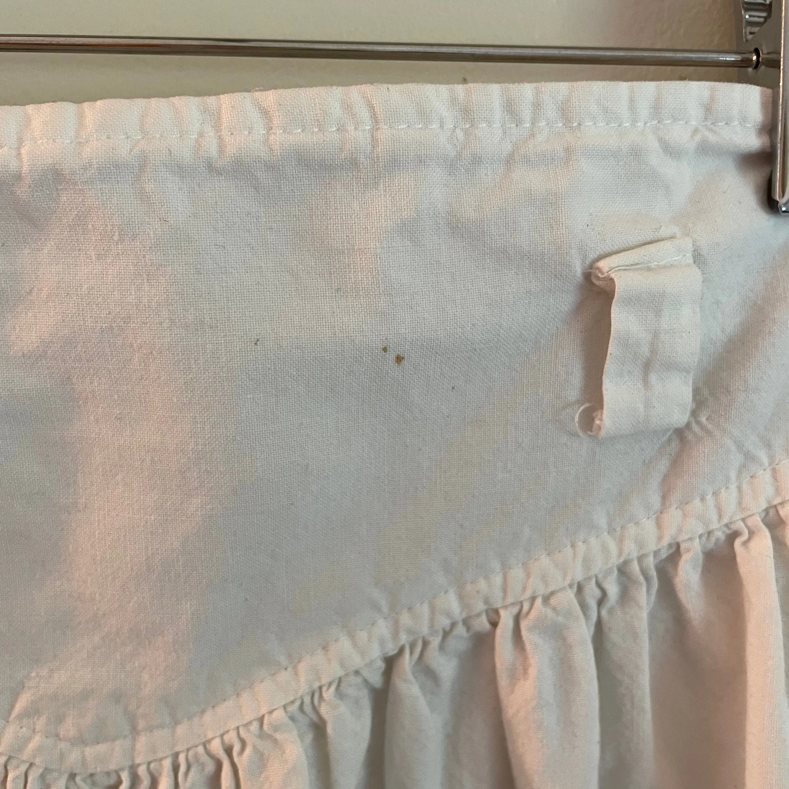 Vintage 80s Marilyn Togs High Waisted pleated skirt // 26 inch waist (HT2256)