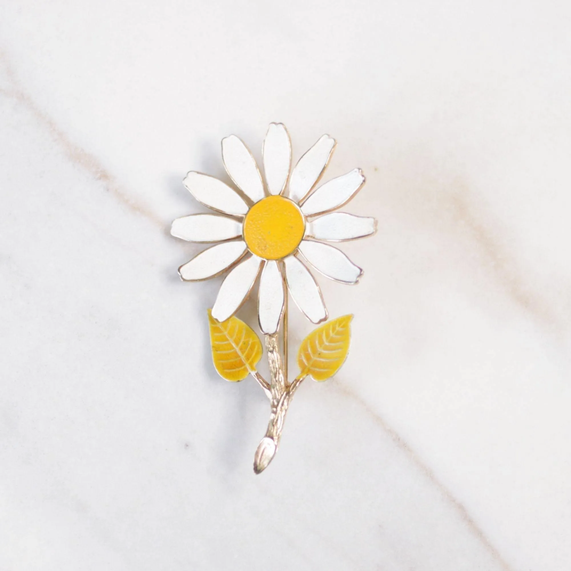 Vintage Accessocraft NYC White and Yellow Daisy Brooch