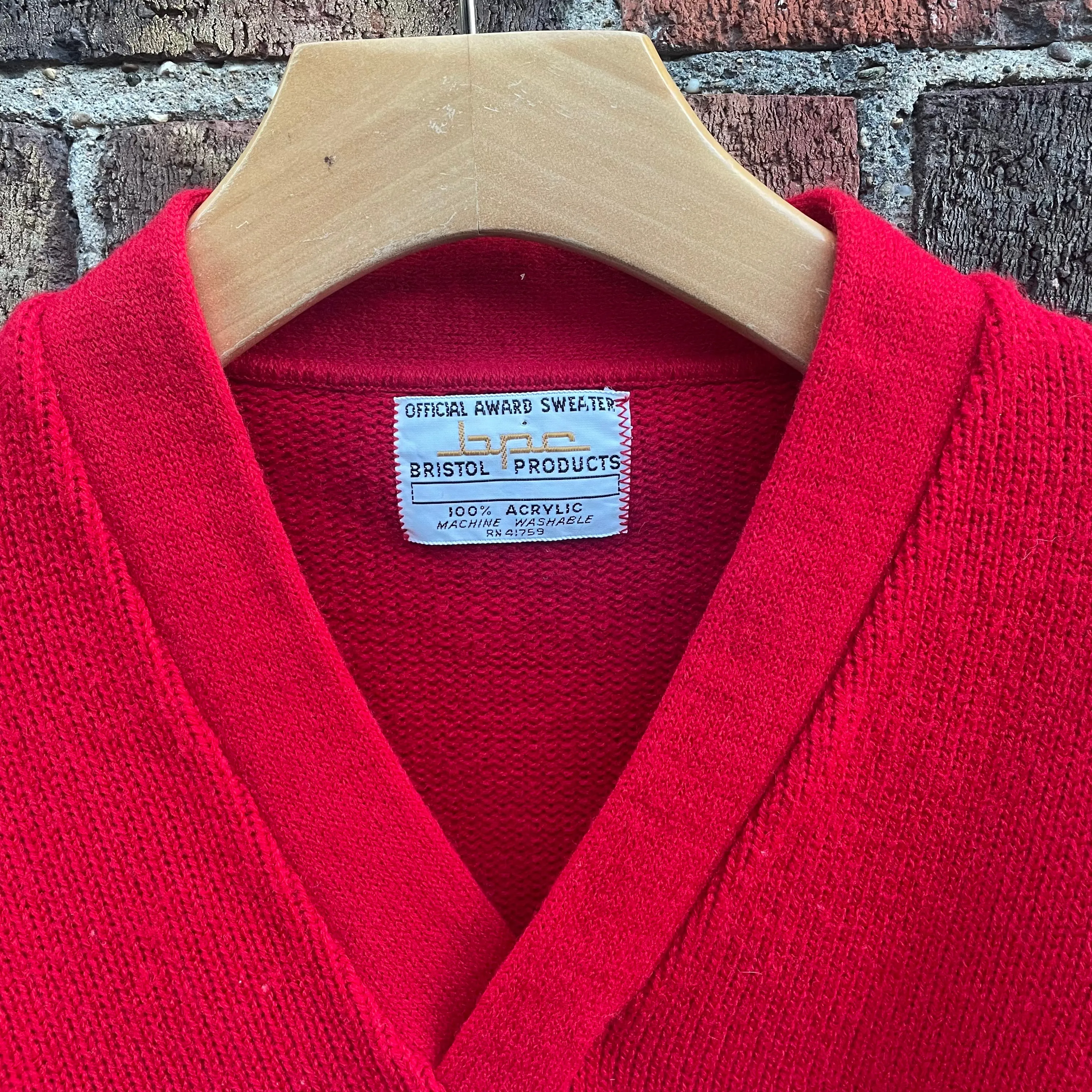 Vintage Bristol Products Varsity V-Neck official award sweater // size 44 // (ht22110)