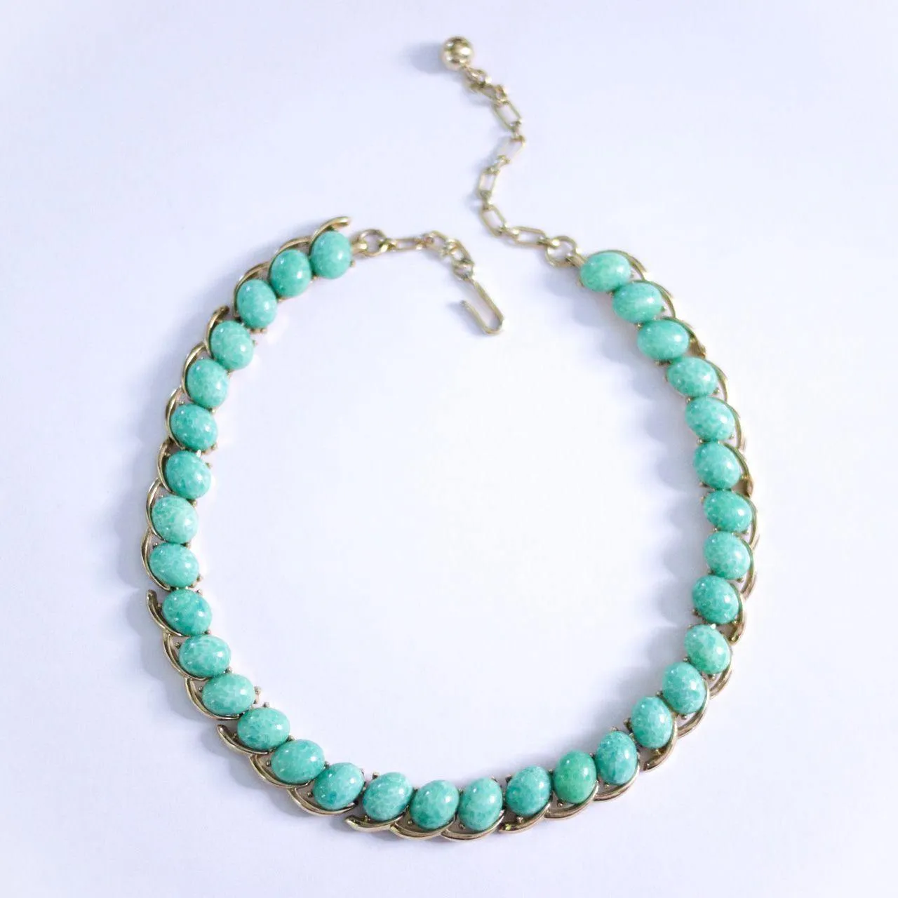 Vintage Crown Trifari Jade Glass Necklace