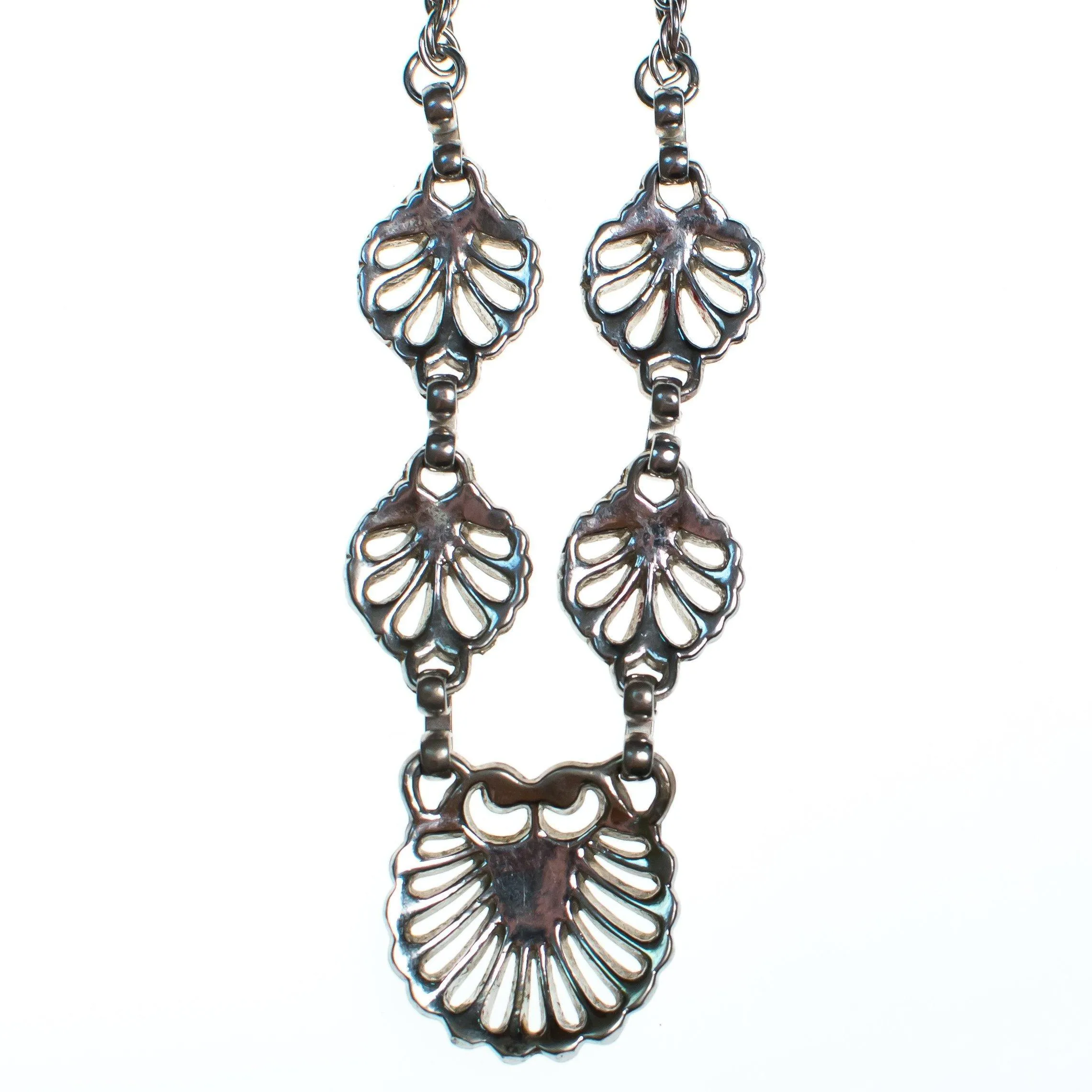 Vintage Mid Century Modern Retro Silver Shell Necklace