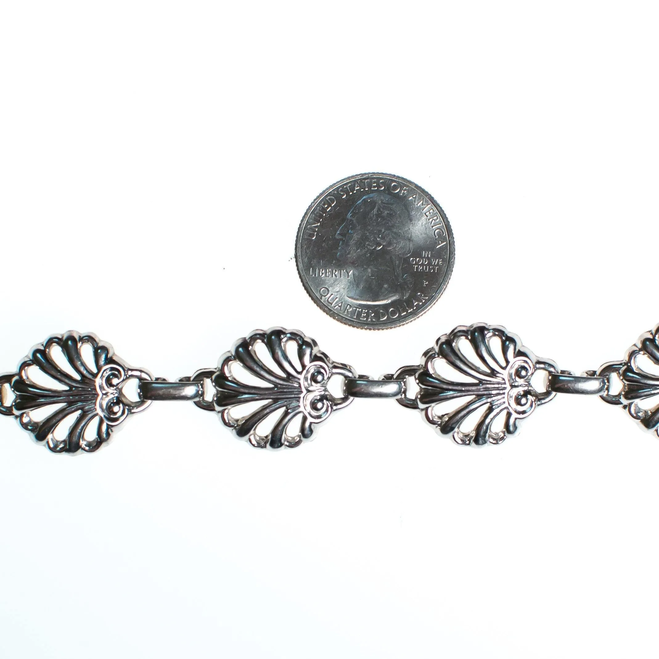 Vintage Retro Mid Century Modern Silver Shell Bracelet, Silver Tone Bracelet, Snap Lock Clasp