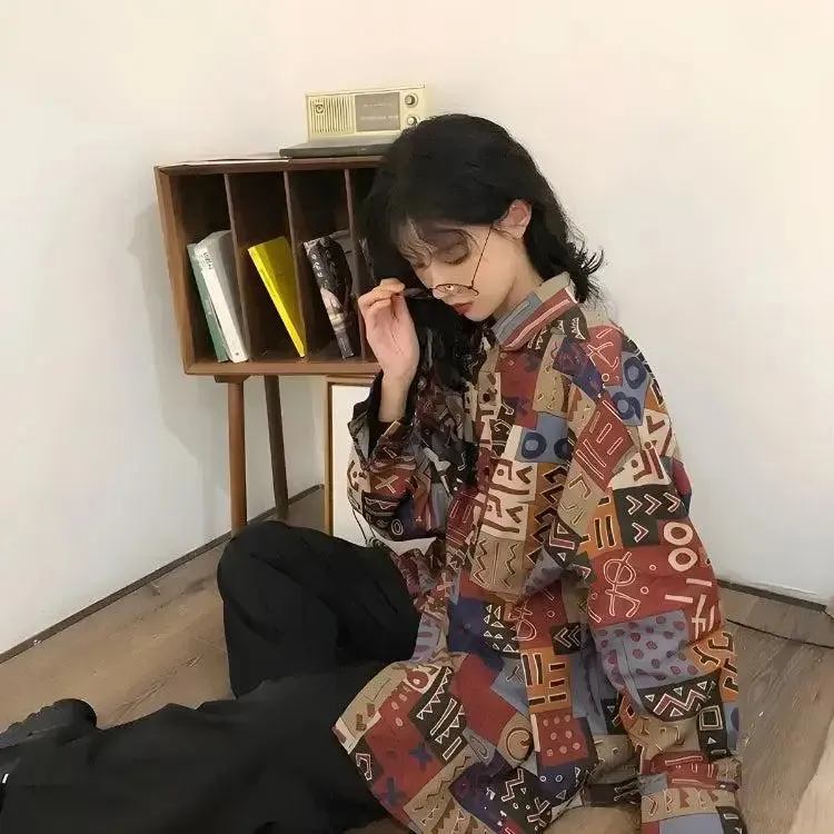 Vintage Shirt with Classic Collar and Abstract Shapes Design