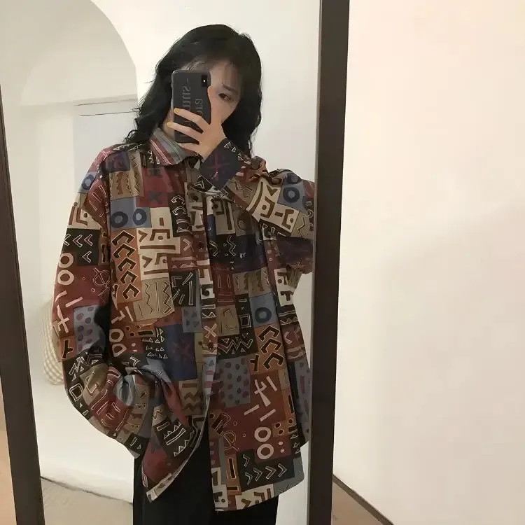 Vintage Shirt with Classic Collar and Abstract Shapes Design