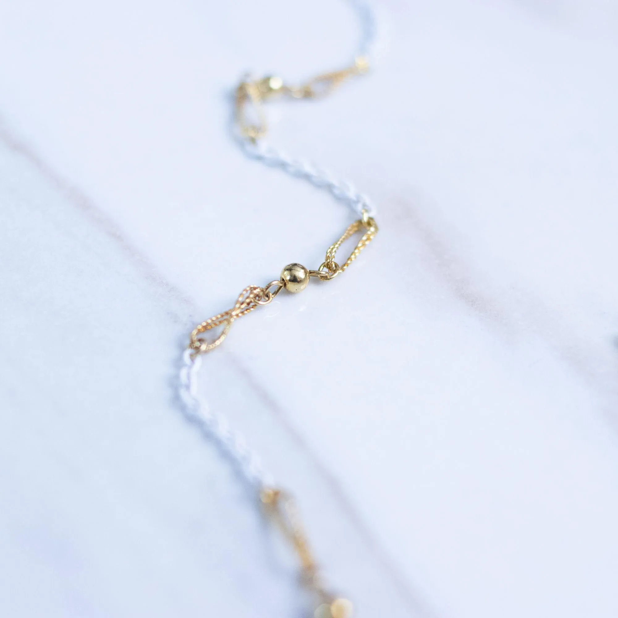 Vintage White and Gold Link Minimalist Chain Necklace