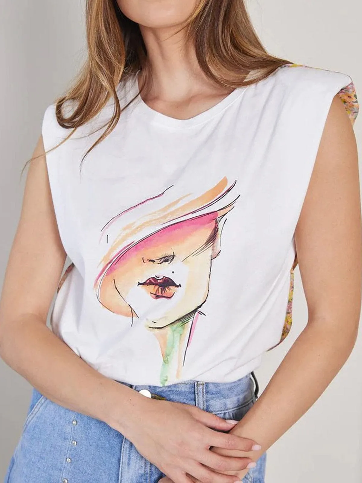 WOMEN'S PADDED SHOULDER GRAPHIC FLORAL BACK TOP